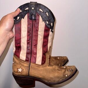 Laredo Stars & stripes patriotic mid-calf leather boots! Ladies size 9.5
